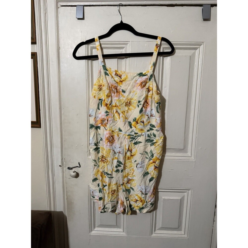 Old Navy Floral Romper Womens Medium Yellow Pink Smocked Back Adjustable Straps